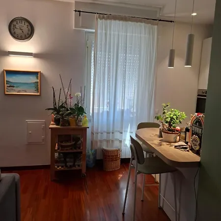 Nani's House Tram 8 Trastevere & Aeroporto * Roma